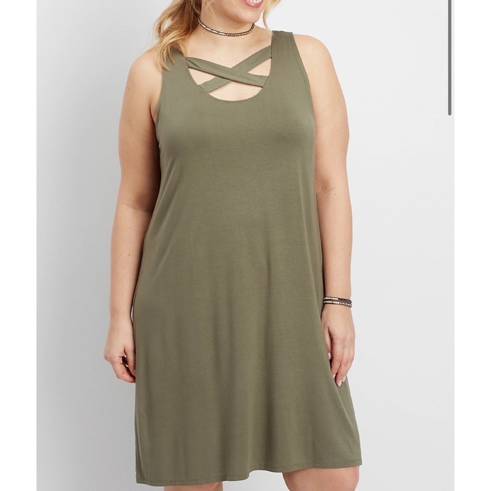Maurice’s green dress